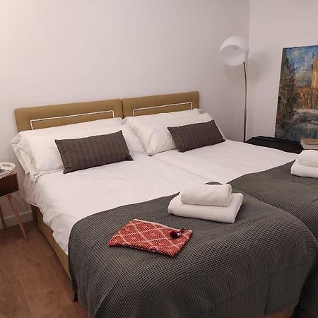 Real Maestranza Suite Sevilla Bagian luar foto