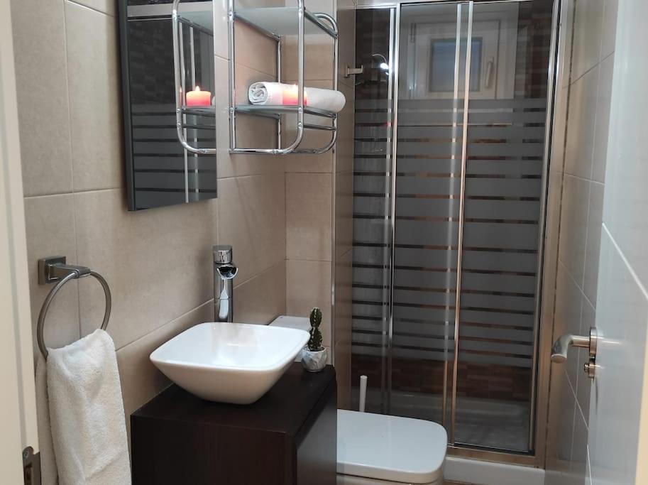 Real Maestranza Suite Sevilla Bagian luar foto