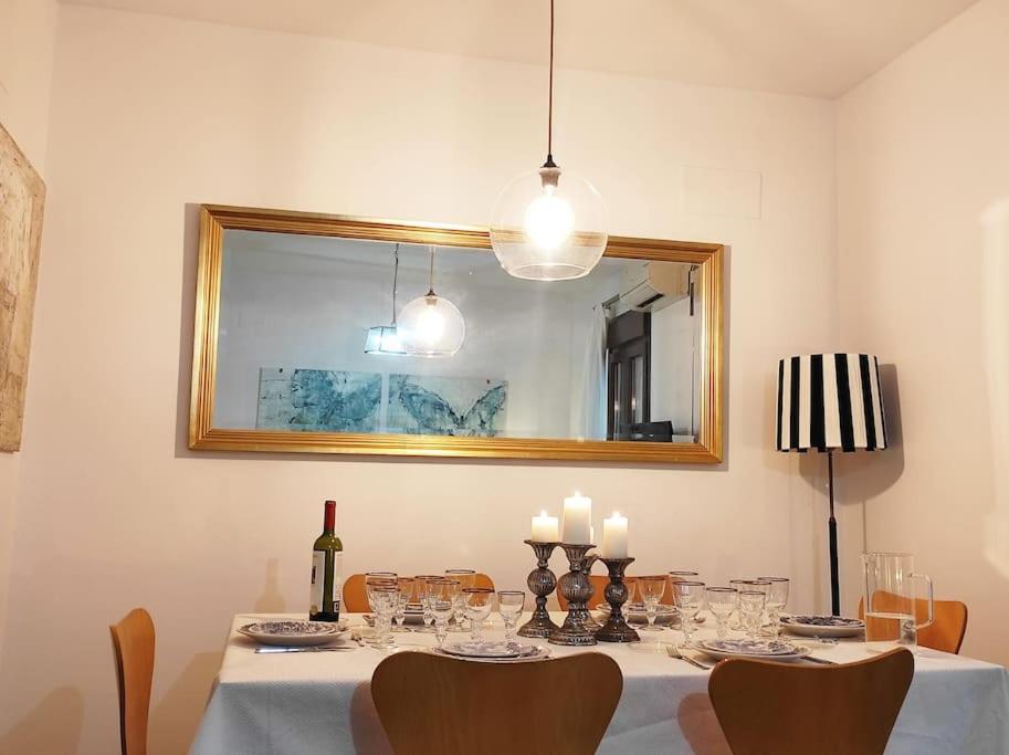 Real Maestranza Suite Sevilla Bagian luar foto