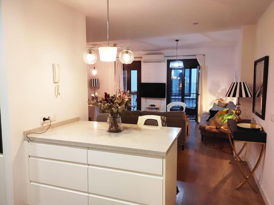 Real Maestranza Suite Sevilla Bagian luar foto