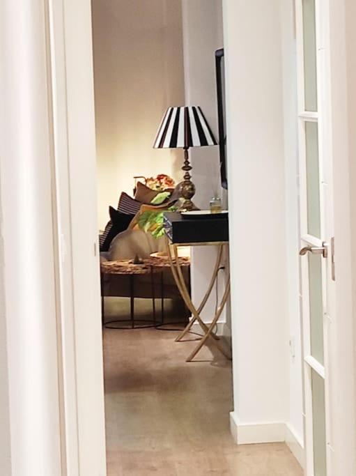 Real Maestranza Suite Sevilla Bagian luar foto