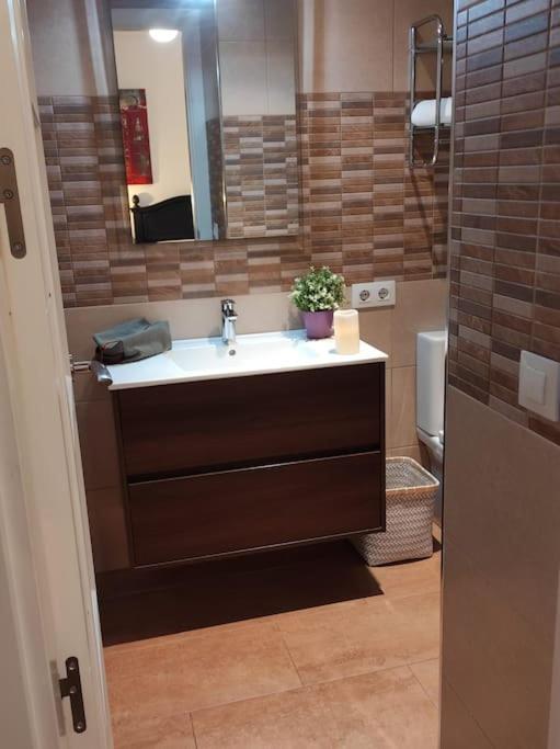 Real Maestranza Suite Sevilla Bagian luar foto