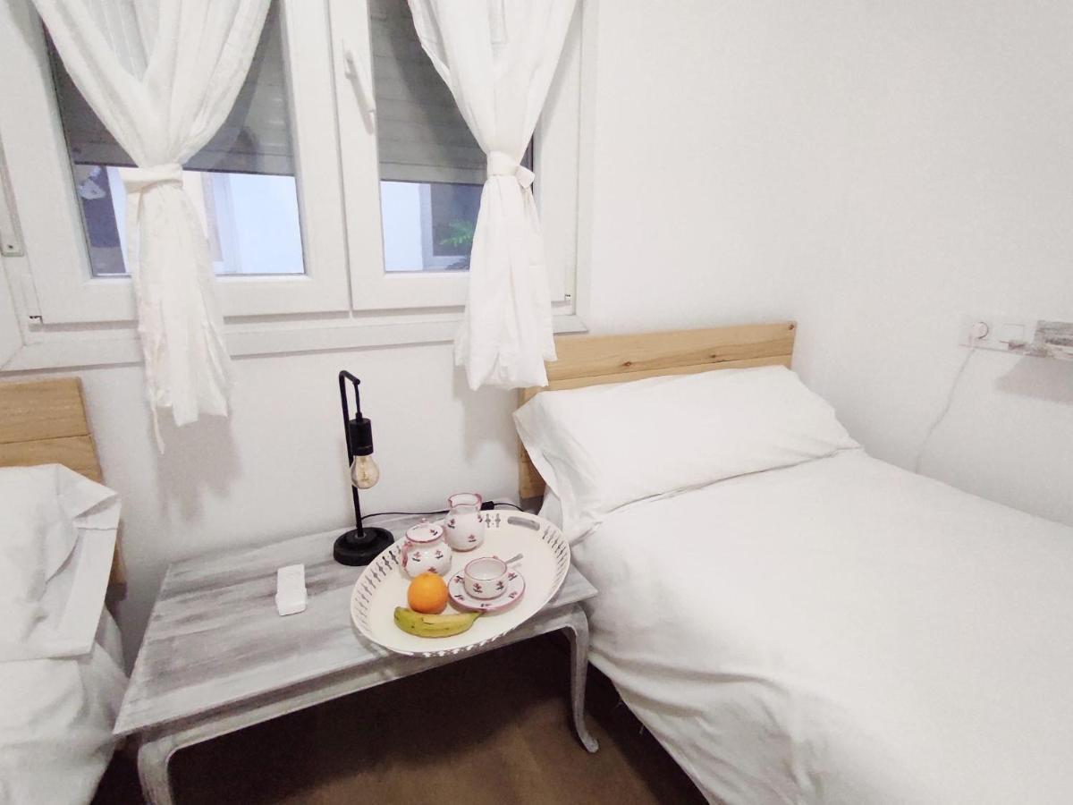 Real Maestranza Suite Sevilla Bagian luar foto